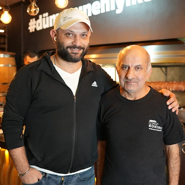 Osman İzmir Kokoreç Galeri Resimi