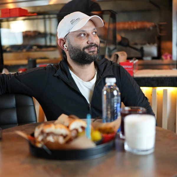 Osman İzmir Kokoreç Galeri Resimi